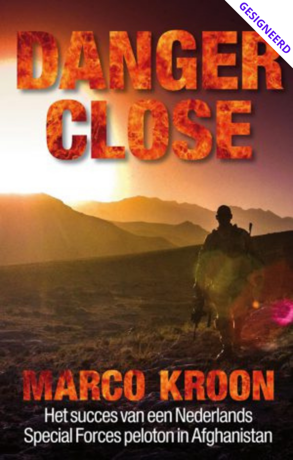 Danger close (gesigneerd)